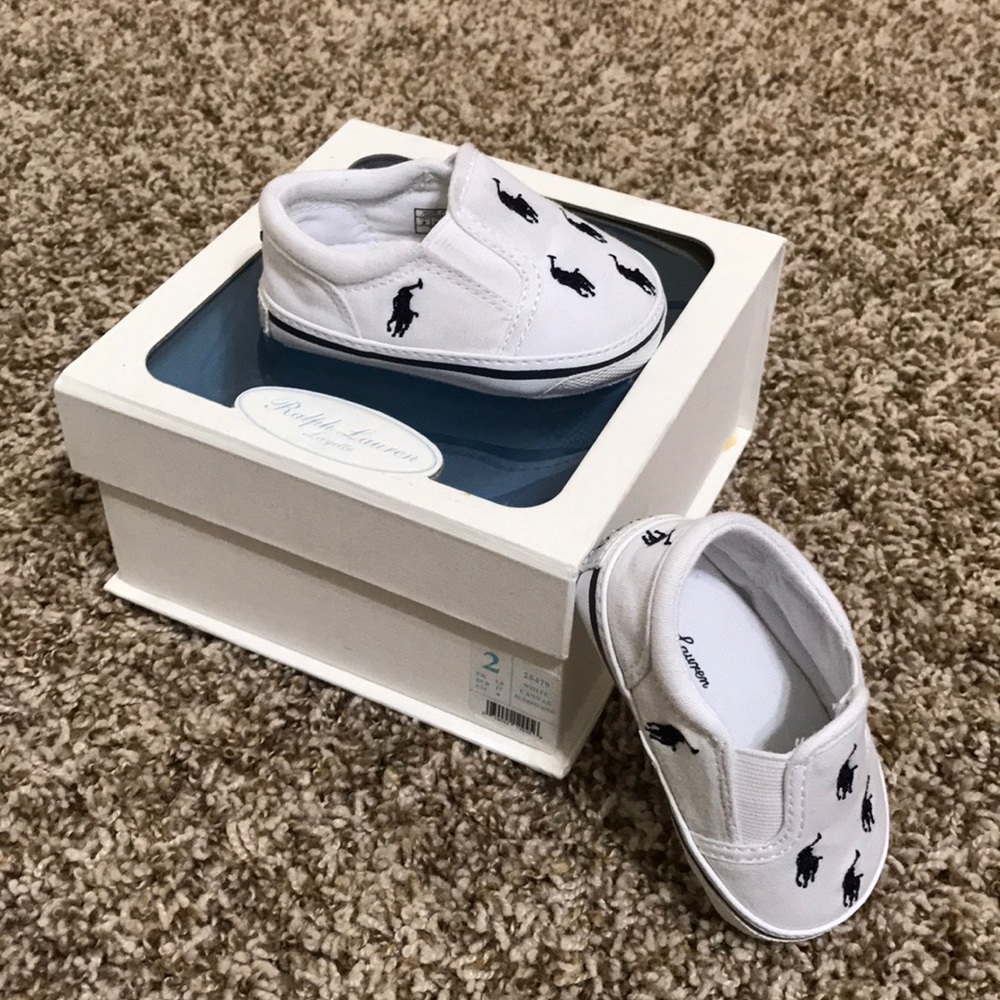*HP 9-13* White tennis shoes by Ralph Lauren
